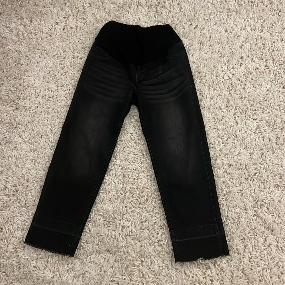 Black maternity jeans with adjustable button for sizing